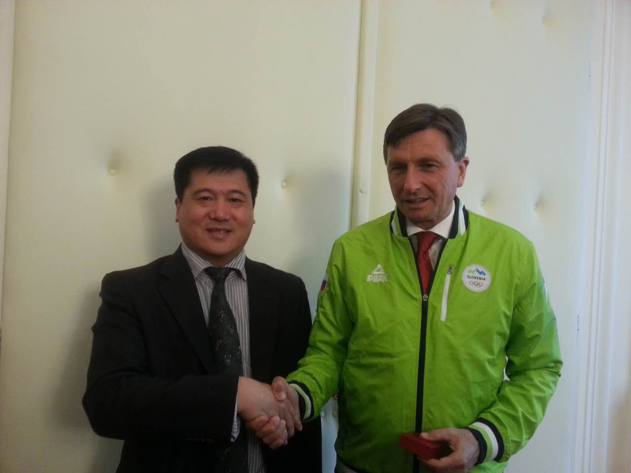 斯洛文尼亚总统帕霍尔.jpg 斯洛文尼亚总统帕霍尔.jpg